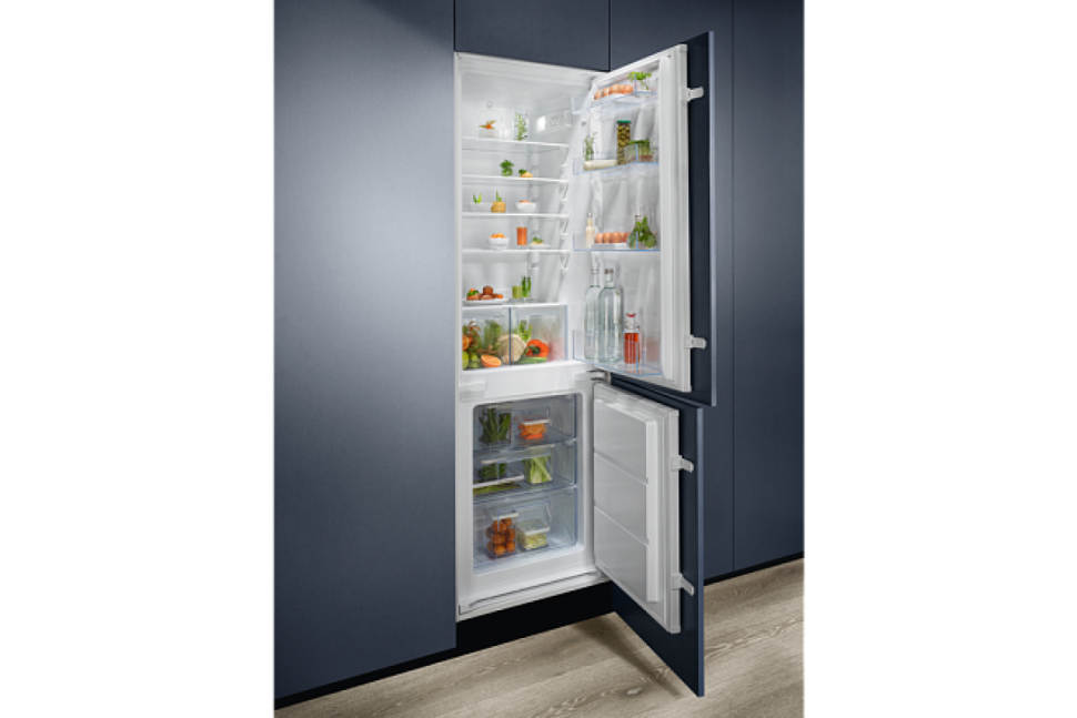 Встраиваемый холодильник Electrolux LNS5LE18S