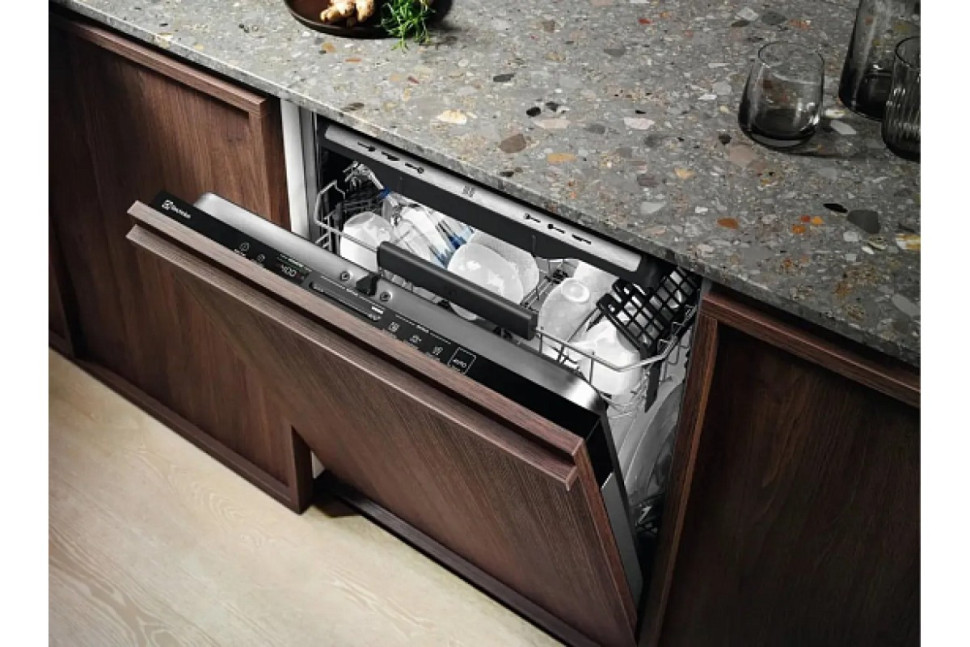Встраиваемая посудомоечная машина Electrolux EEG88520W