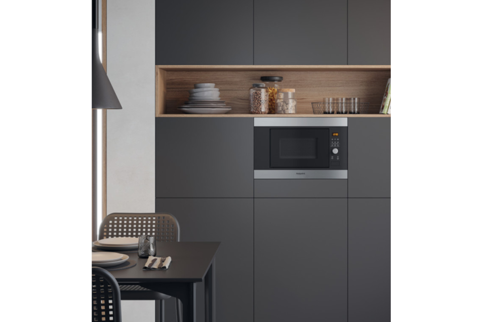 Встраиваемая микроволновая печь Hotpoint MF20G IX HA