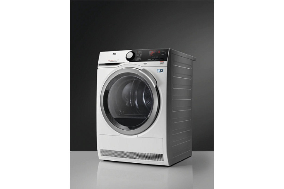 Сушильная машина AEG T8DEE48S