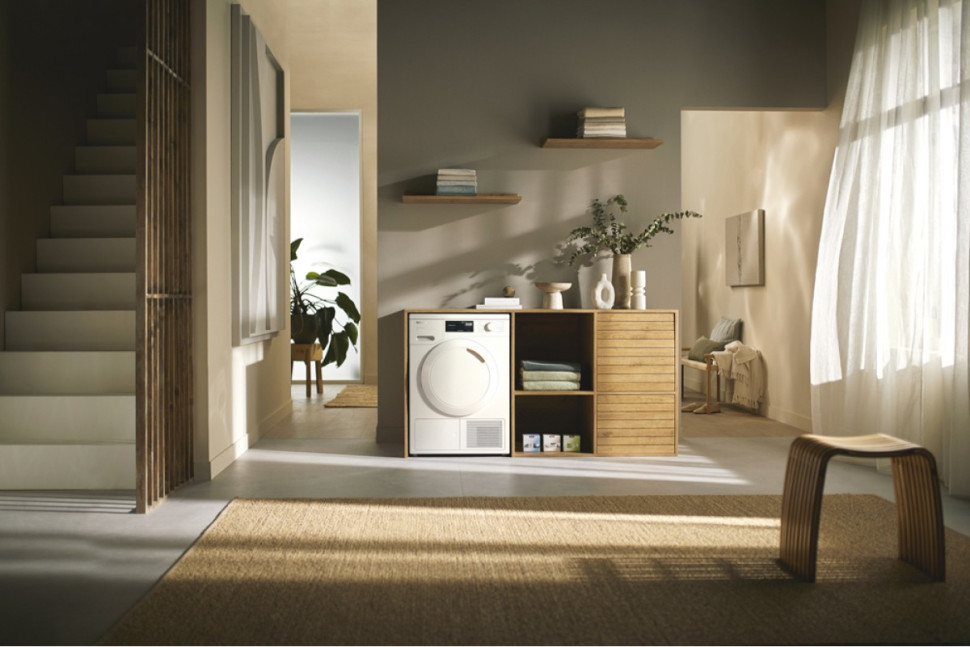 Сушильная машина Miele TSC 223 WP