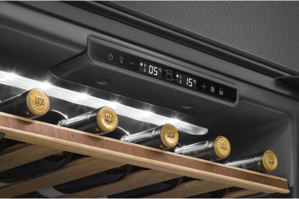 Встраиваемый холодильный шкаф для вина Smeg CVI129G