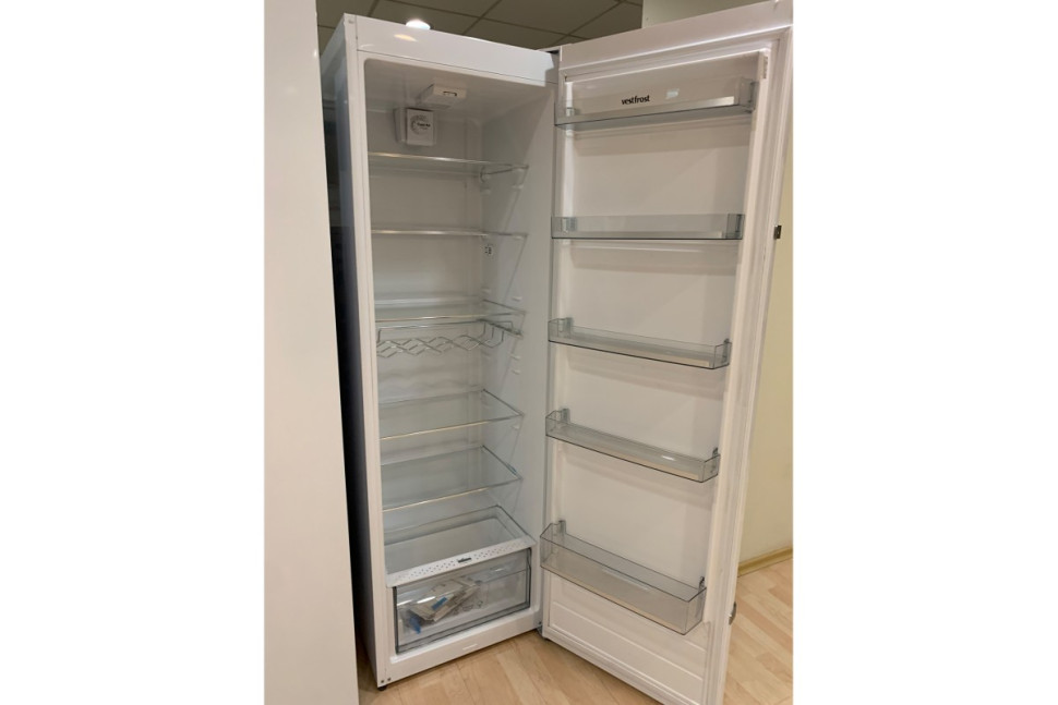 Холодильник Vestfrost VF 395 F SBW (NoFrost)